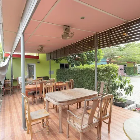 Oyo 644 Pong Pai House