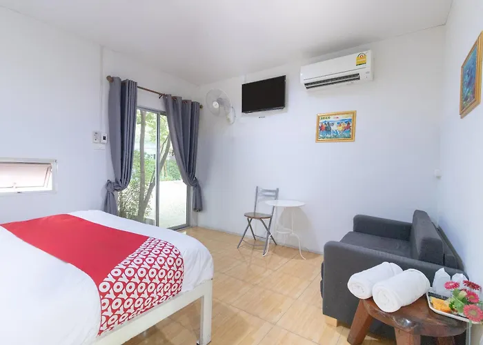 Hotel Oyo 644 Pong Pai House 2*